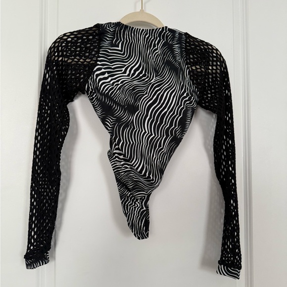 Black and White Zebra Print Mesh Top Bartender Bottle Girl - Picture 2 of 2